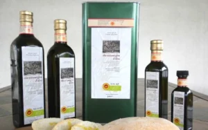 olio-dop-laghi-lombardi-biologico